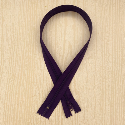 Cushion Zip Purple 20”